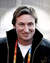 https://upload.wikimedia.org/wikipedia/commons/thumb/0/03/Wayne_Gretzky_2006-02-18_Turin_001.jpg/100px-Wayne_Gretzky_2006-02-18_Turin_001.jpg
